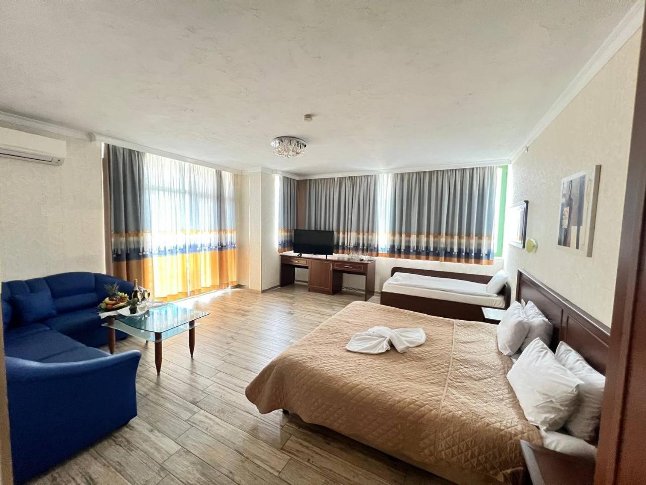 Family Hotel Gallery 써니비치 외부 사진